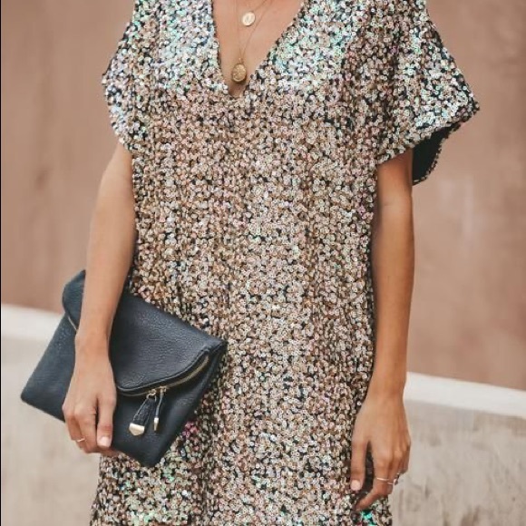 Vici Dresses & Skirts - VICI SEQUIN SHIFT DRESS Dance the night away